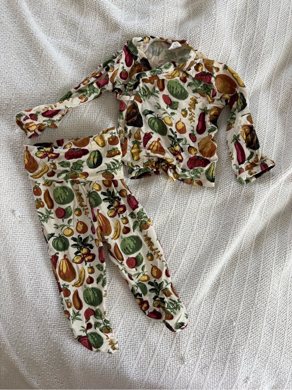 kate quinn bamboo farmers market kimono top & footed pants matching set